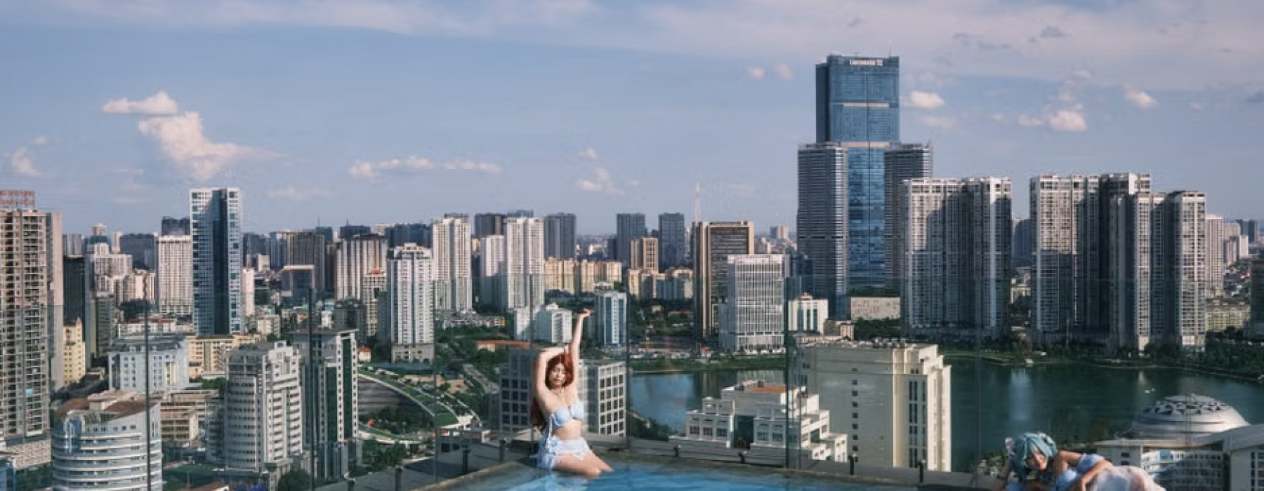 Luxury rooftop pool with Chicago skyline view - west loop luxury