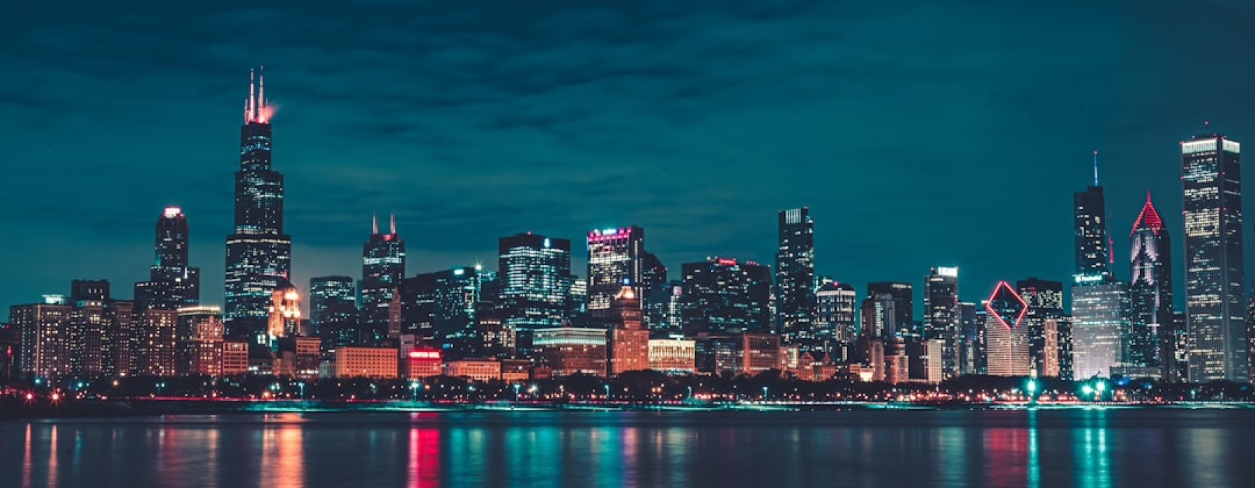 Chicago luxury apartment skyline