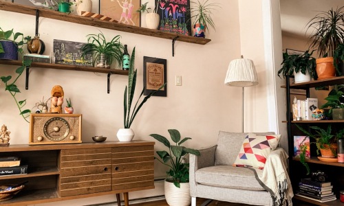 chicago apartment building lounge
