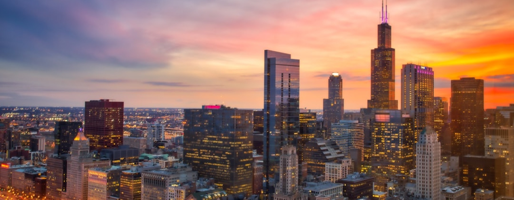 High-end apartments Chicago skyline luxury living